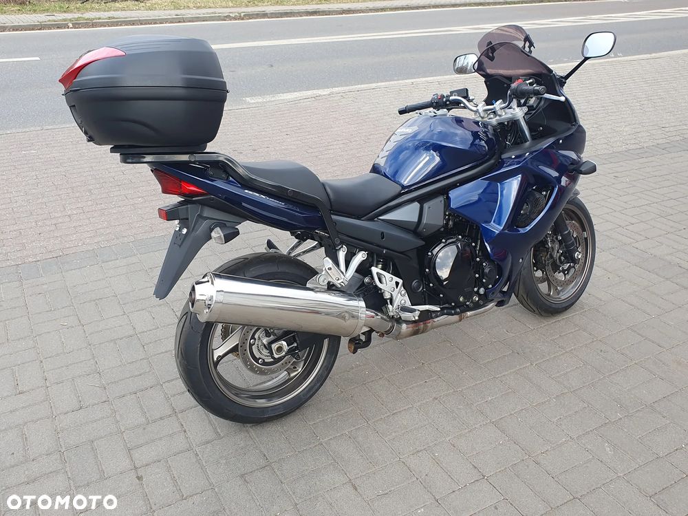 Suzuki GSX - 13