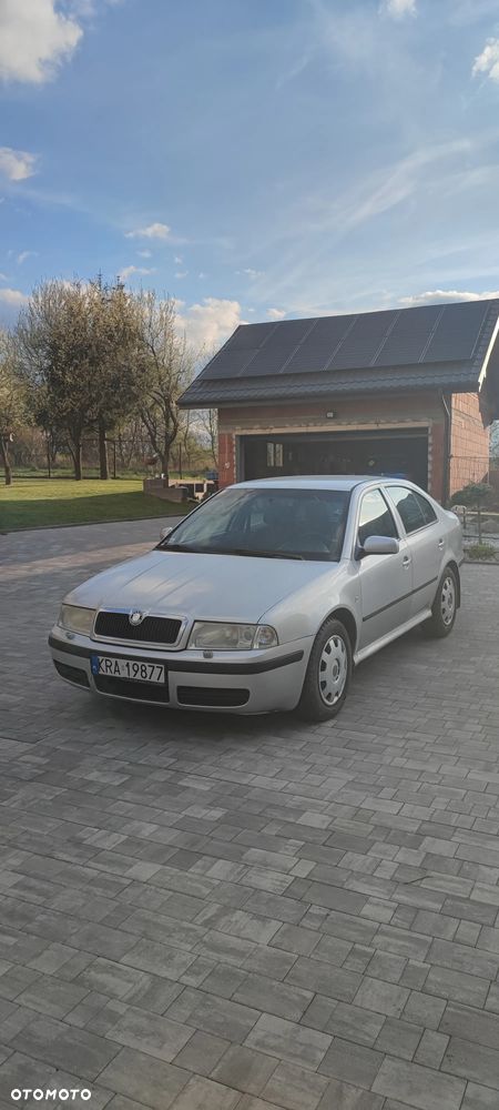 Skoda Octavia 1.8T Elegance - 1