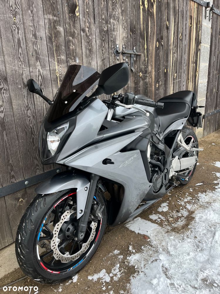 Honda CBR - 6