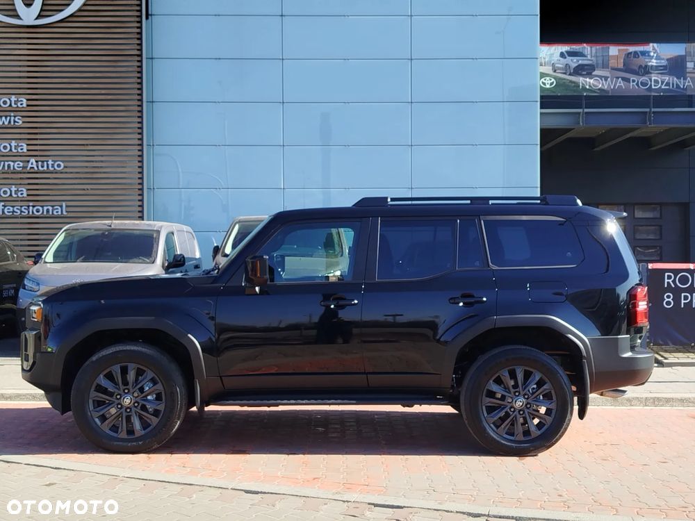 Toyota Land Cruiser - 4