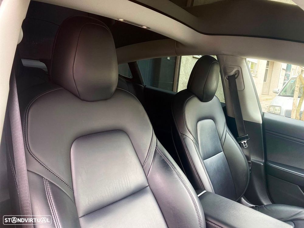 Tesla Model 3 - 20
