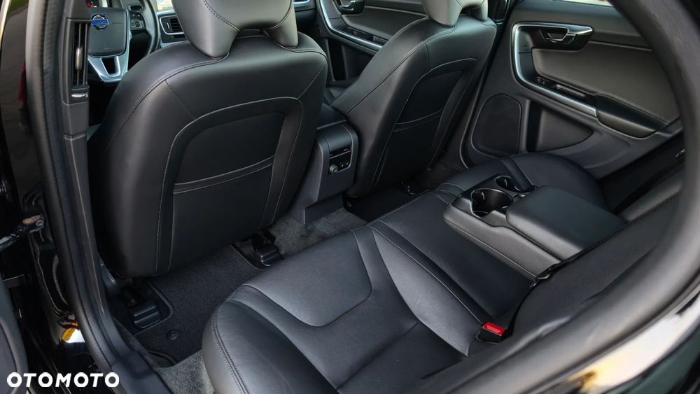 Volvo S60 D4 Summum - 15