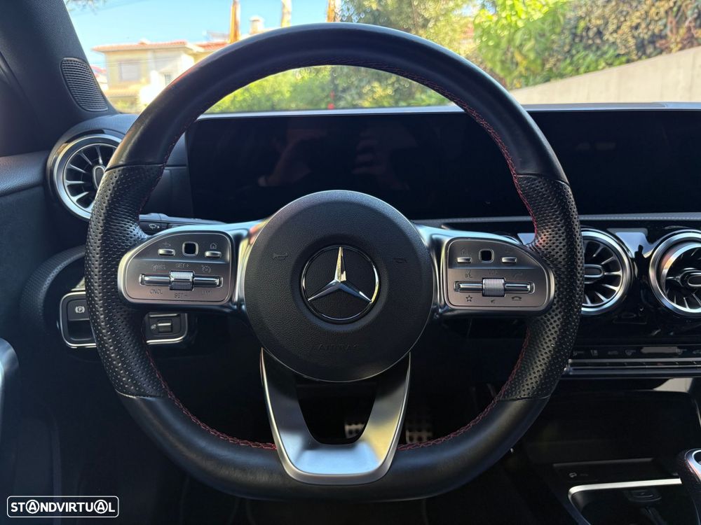 Mercedes-Benz A 200 AMG Line - 33