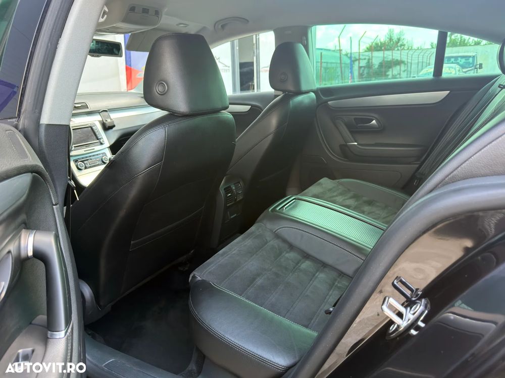 Volkswagen Passat 2.0 TDI DPF R-Line Edition - 9