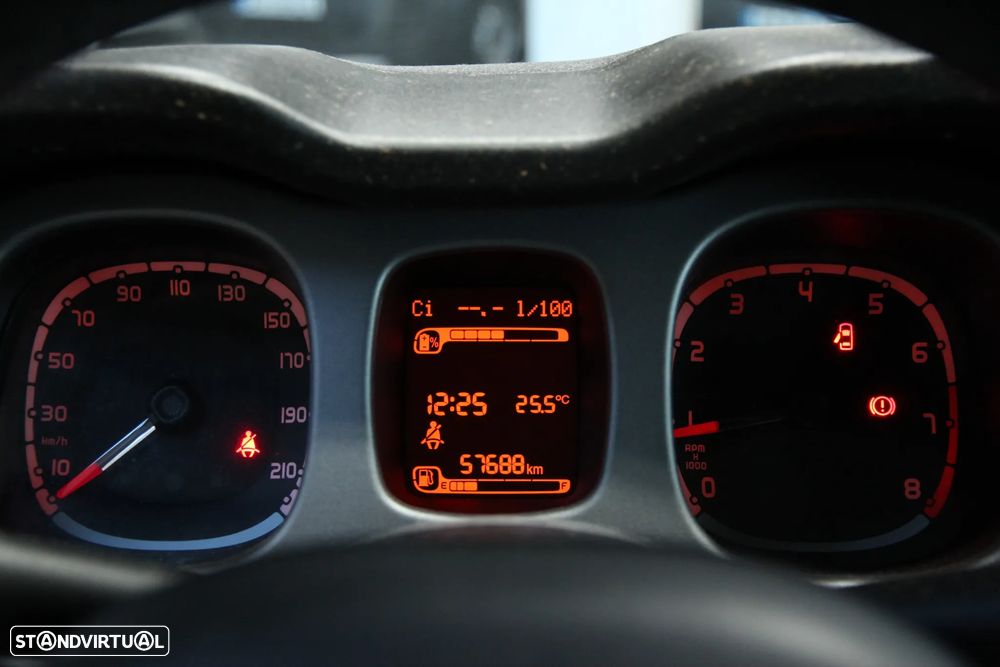 Fiat Panda 1.0 Hybrid Cross - 13