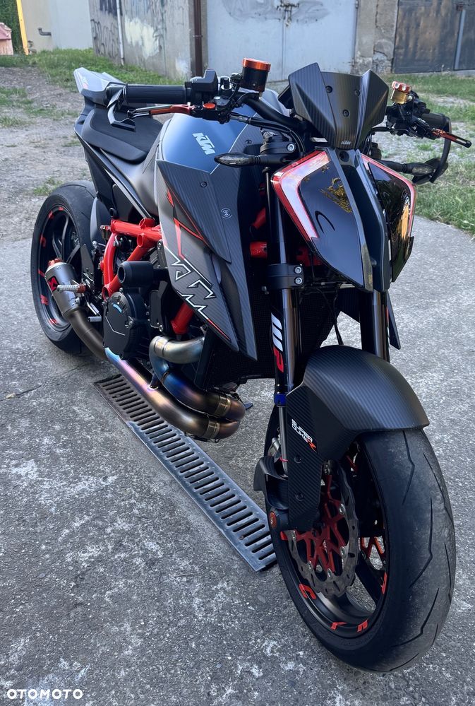 KTM Super Duke - 1