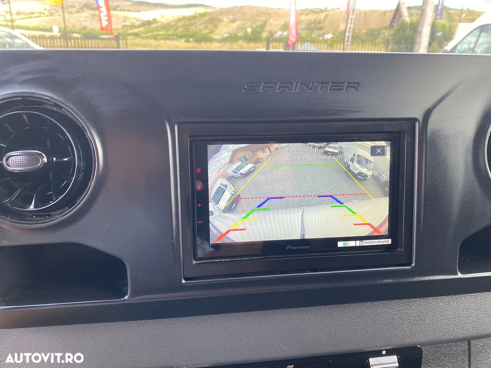 Mercedes-Benz SPRINTER - 15