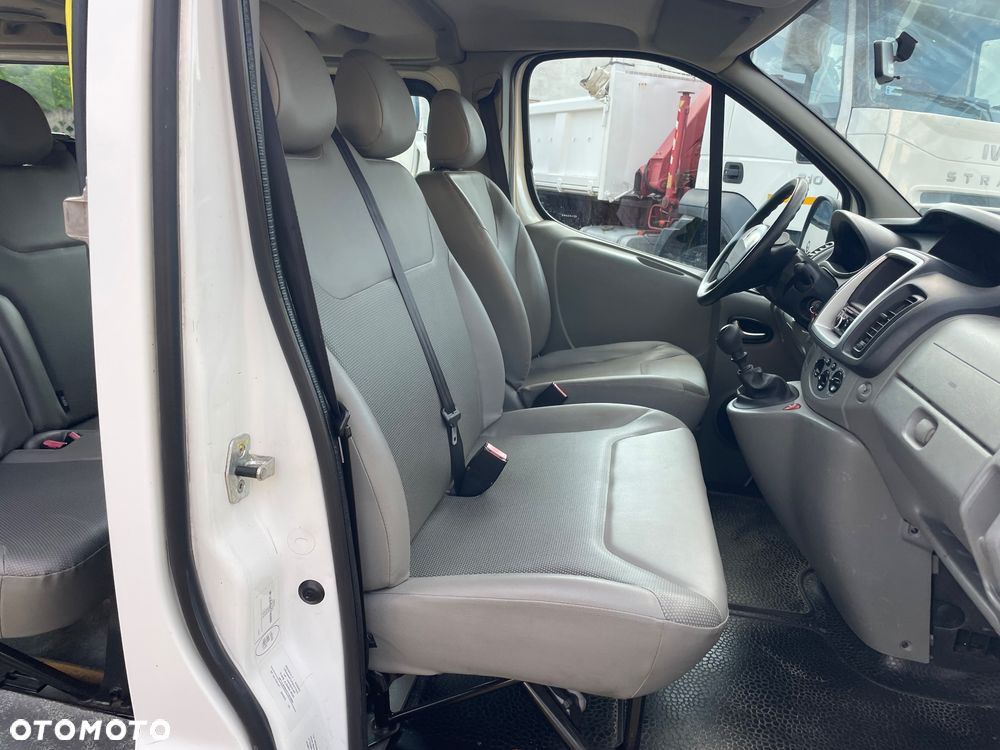 Renault Trafic Passenger Expression - 39