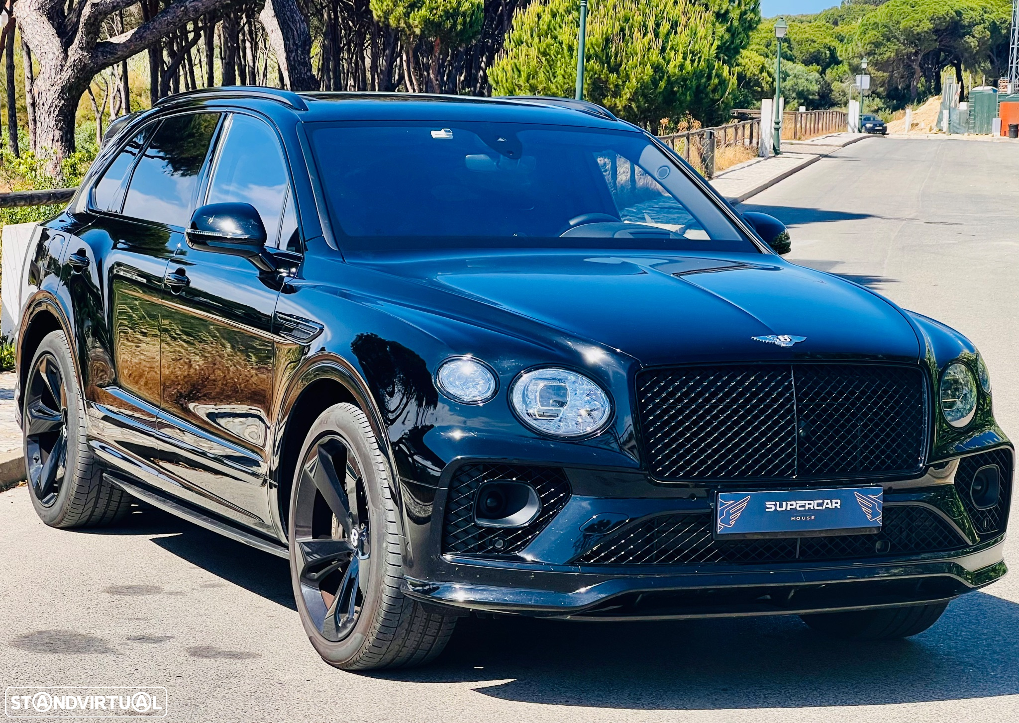 Bentley Bentayga - 8