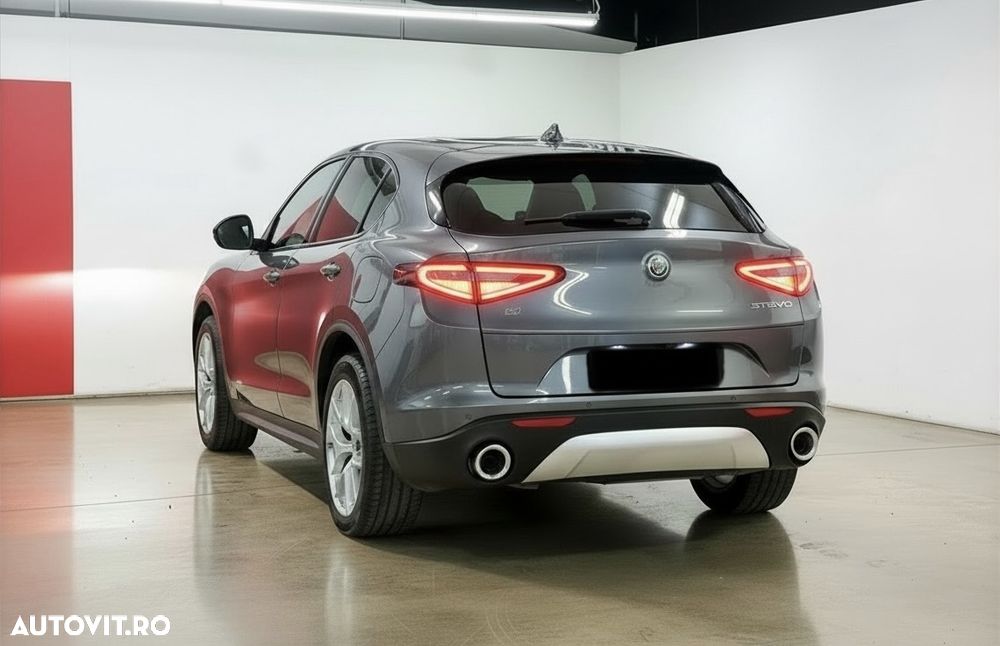 Alfa Romeo Stelvio 2.2 16V AT8-Q4 Super - 12
