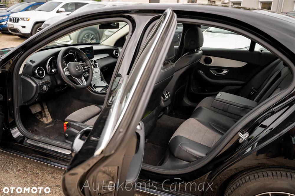 Mercedes-Benz Klasa C 220 d 4MATIC 9G-TRONIC - 14