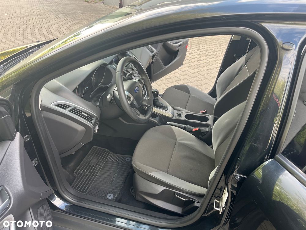 Ford Focus 1.6 Edition - 10