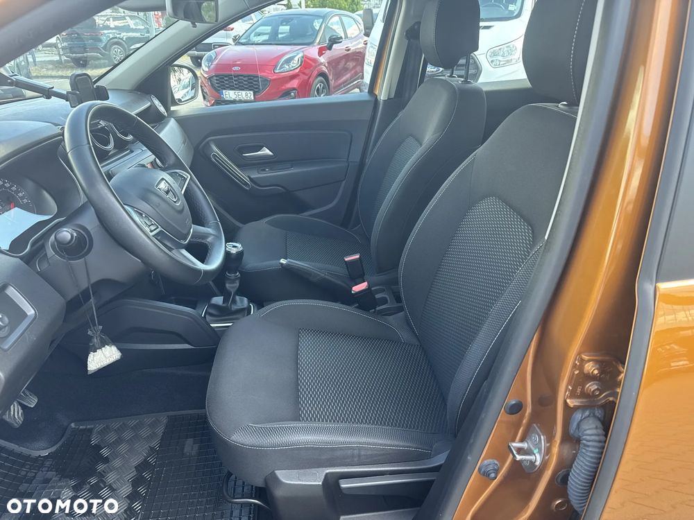 Dacia Duster 1.6 SCe Open S&S - 11
