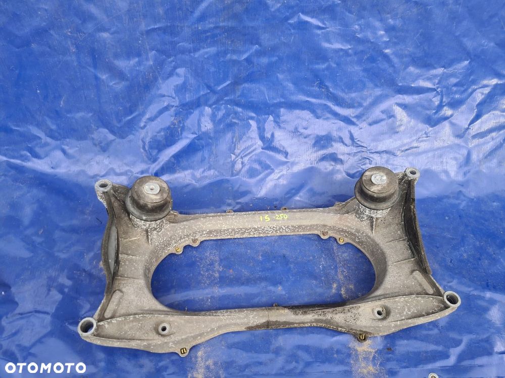 Lexus IS250 06-11 sanki belka silnika