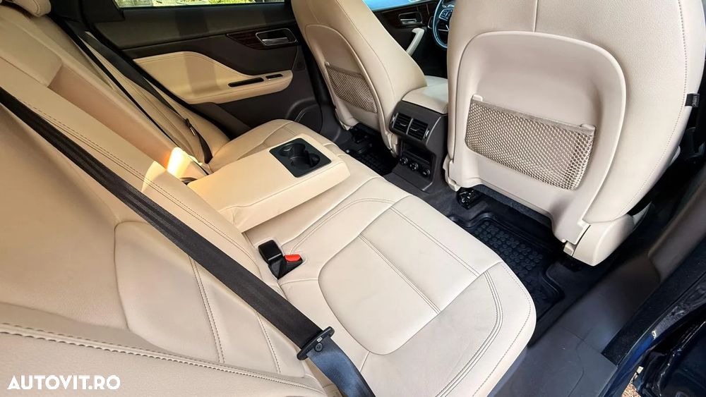 Jaguar F-Pace 20d AWD Prestige - 12