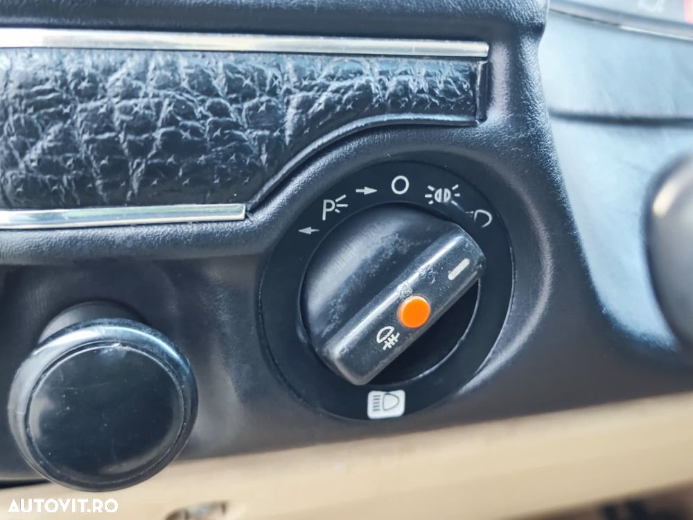 Mercedes-Benz W123 - 21