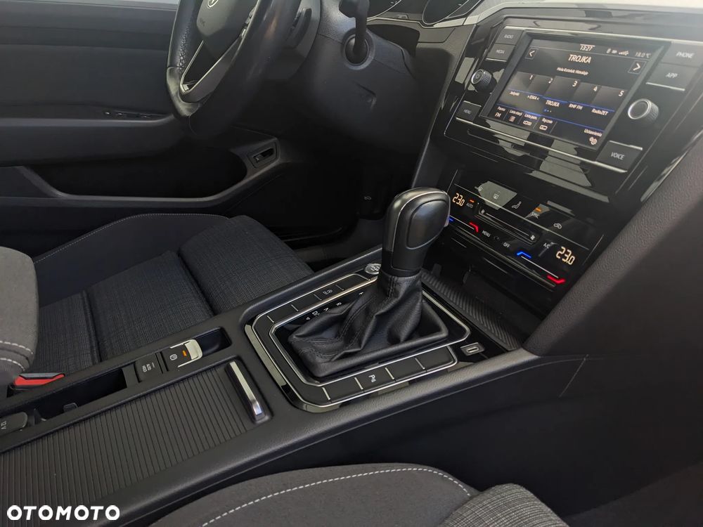 Volkswagen Passat 1.5 TSI EVO Business DSG - 28