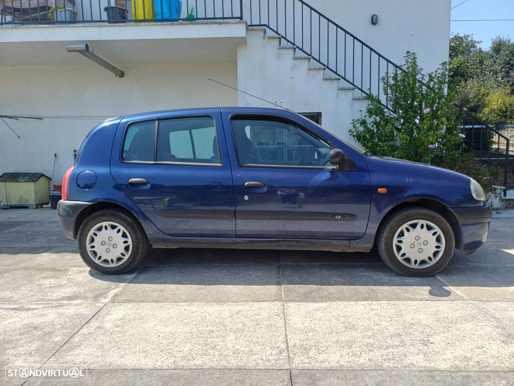 Renault Clio 1.2 RT - 3