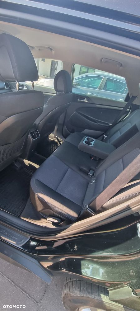 Hyundai Tucson 1.6 GDI BlueDrive Comfort 2WD - 16