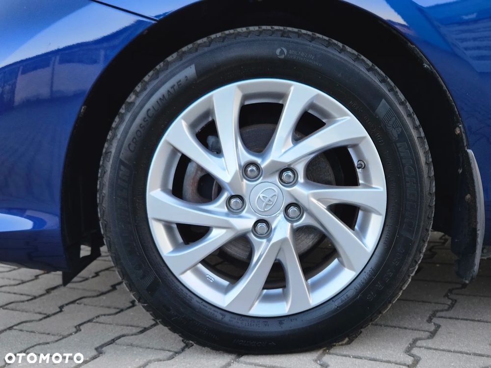 Toyota Auris Hybrid 135 Premium - 21