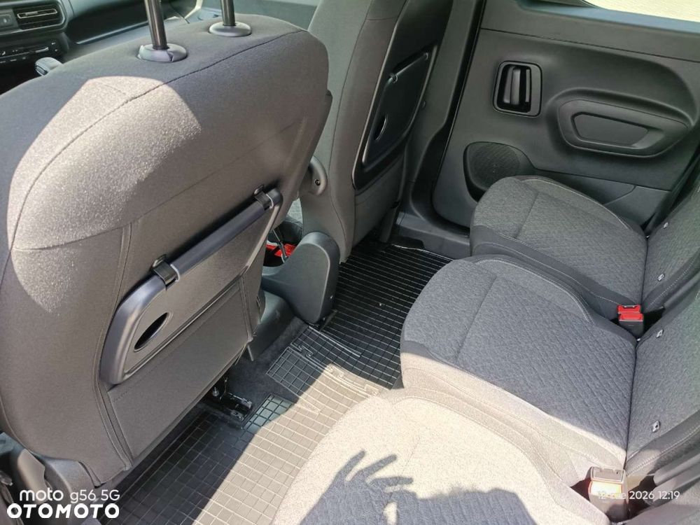 Opel COMBO - 16