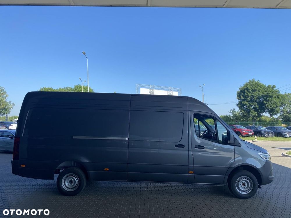Mercedes-Benz Sprinter - 5