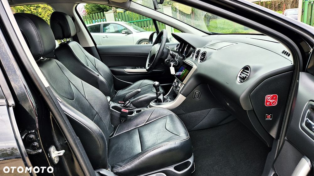 Peugeot 308 1.6 Premium Plus - 36