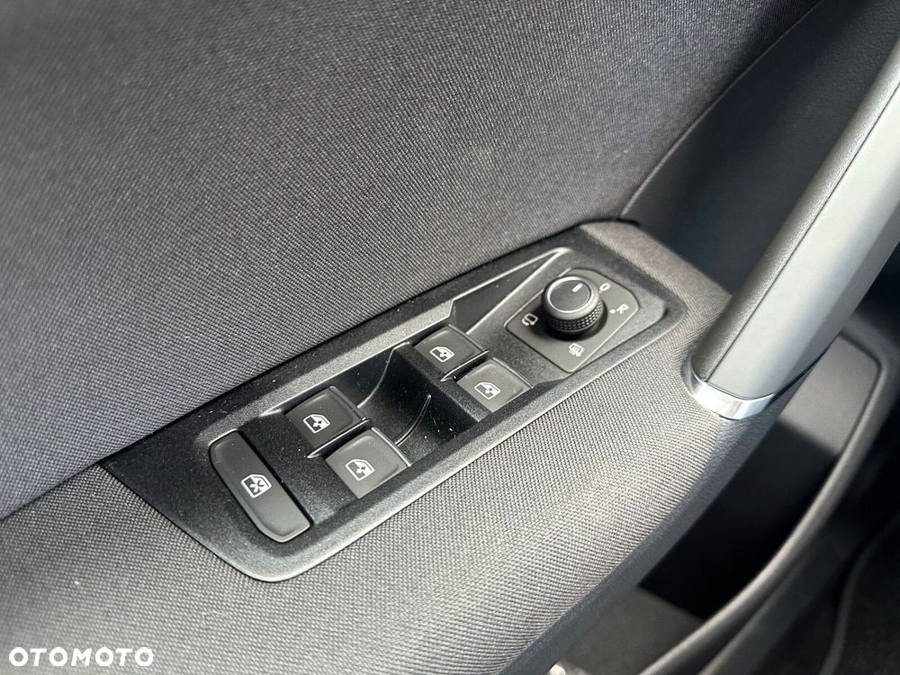 Volkswagen Touran 1.5 TSI EVO Highline DSG - 23