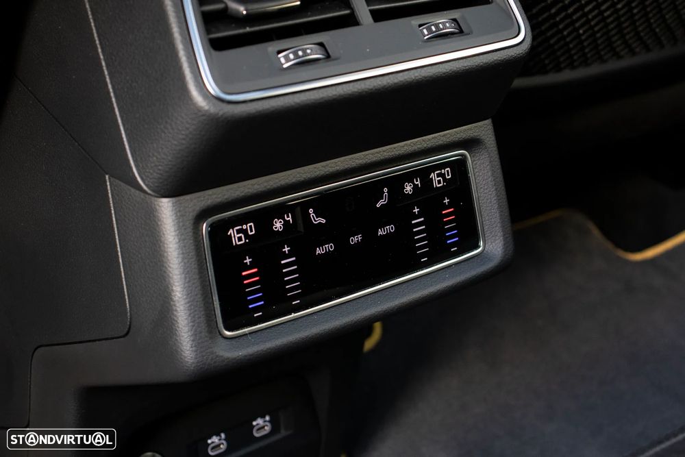 Audi e-tron 55 quattro S line - 44