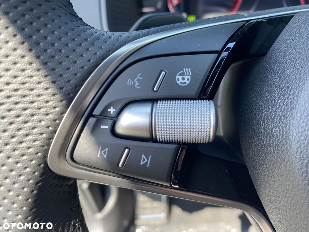 Skoda Karoq 1.5 TSI ACT Sportline DSG - 29