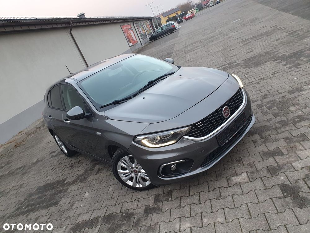 Fiat Tipo 1.4 T-Jet Lounge - 1