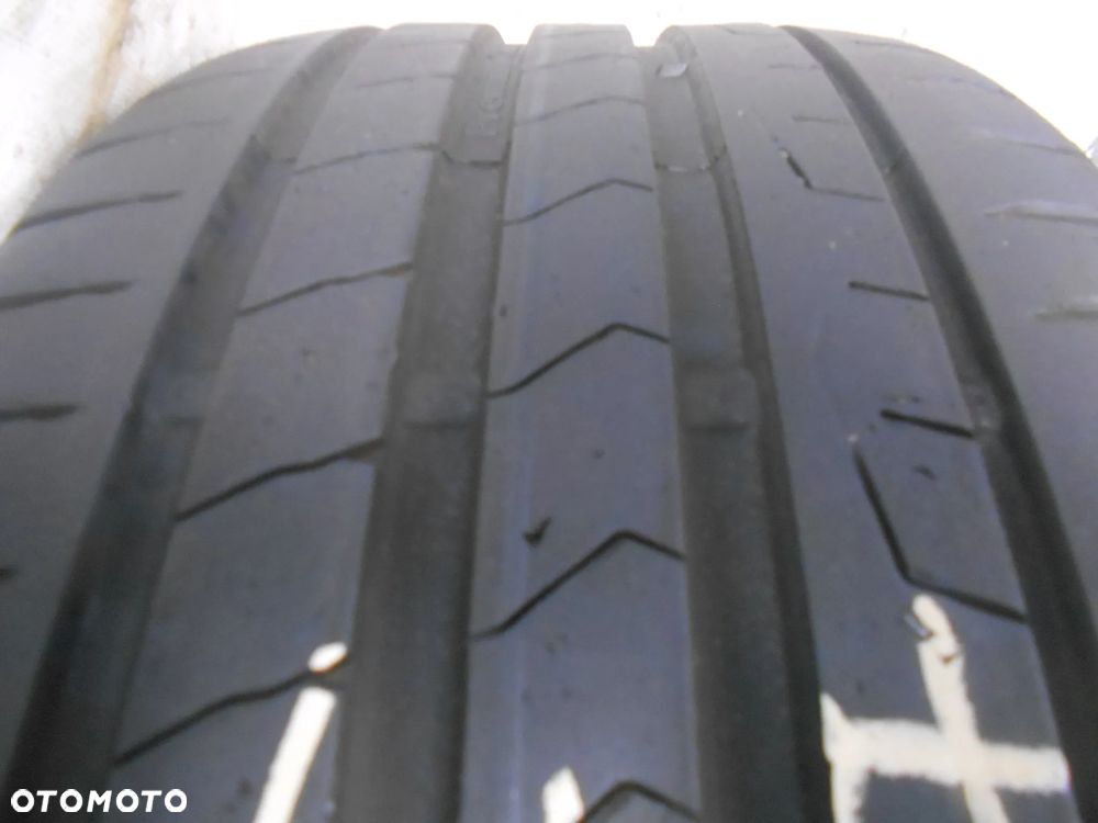 OPONA POJEDYNKA 235/45R18 CONTINENTAL PREMIUM CONTACT 7 XL EV DOT 1723 6.6MM - 2