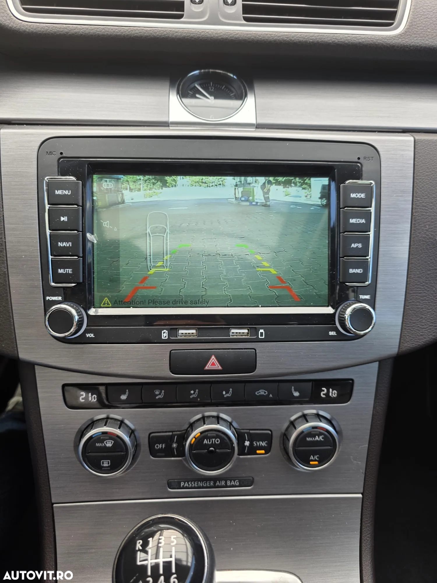 Volkswagen Passat Variant 1.6 TDI BlueMotion Technology Highline - 7