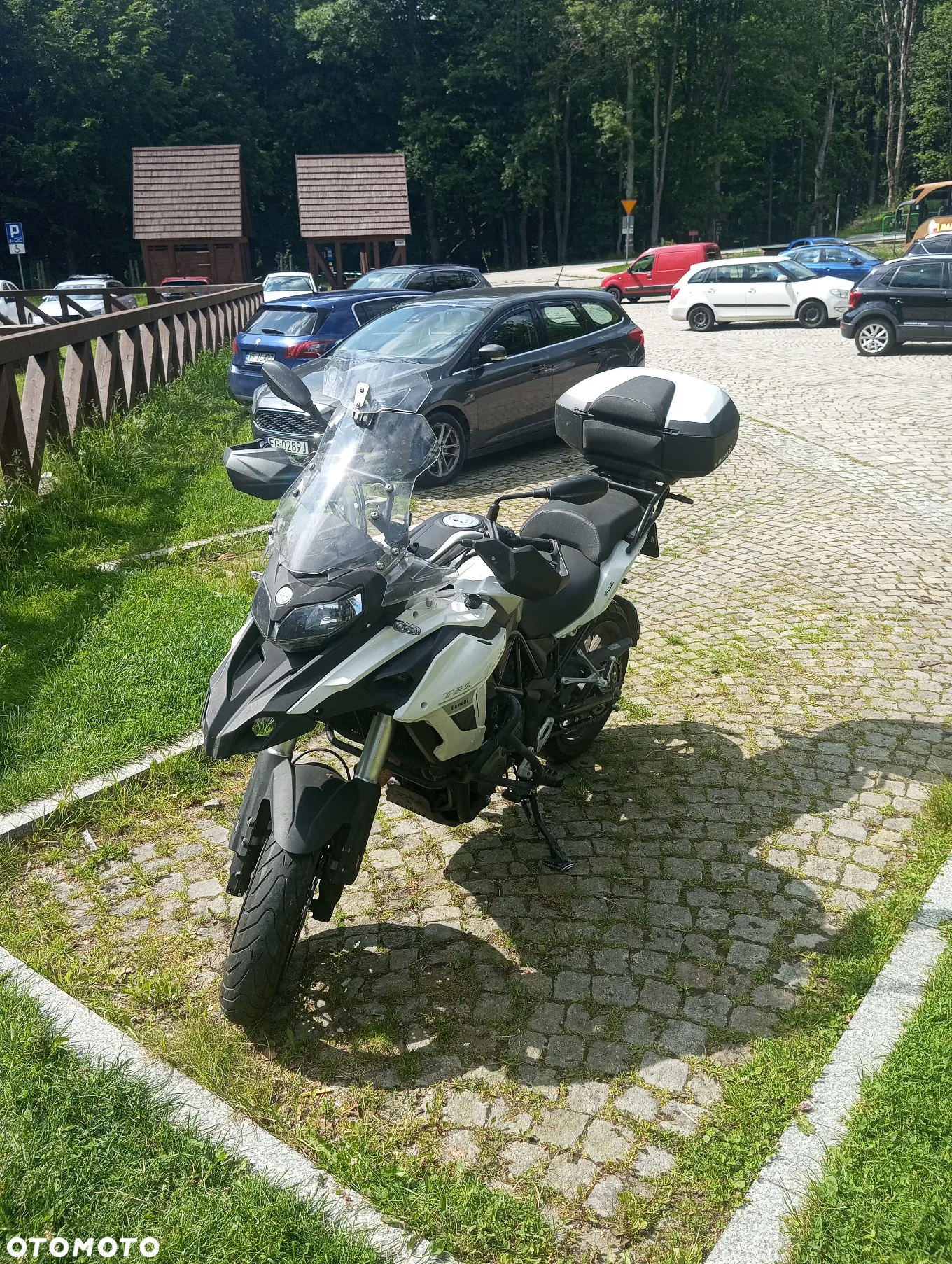 Benelli TRK 502 - 3