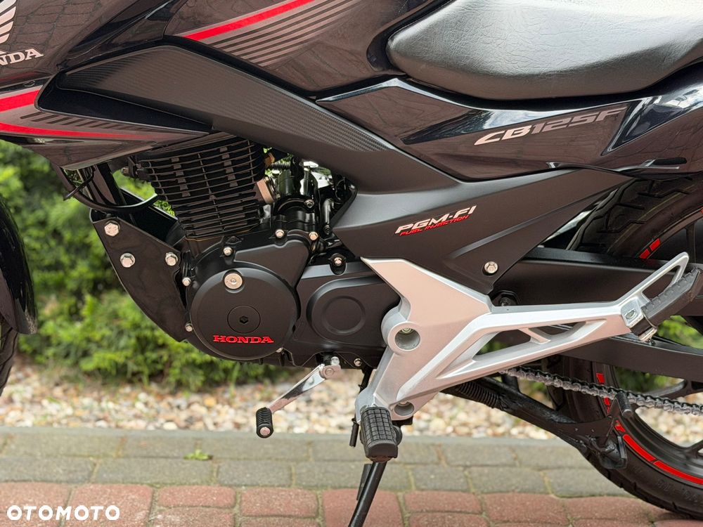 Honda CB - 16
