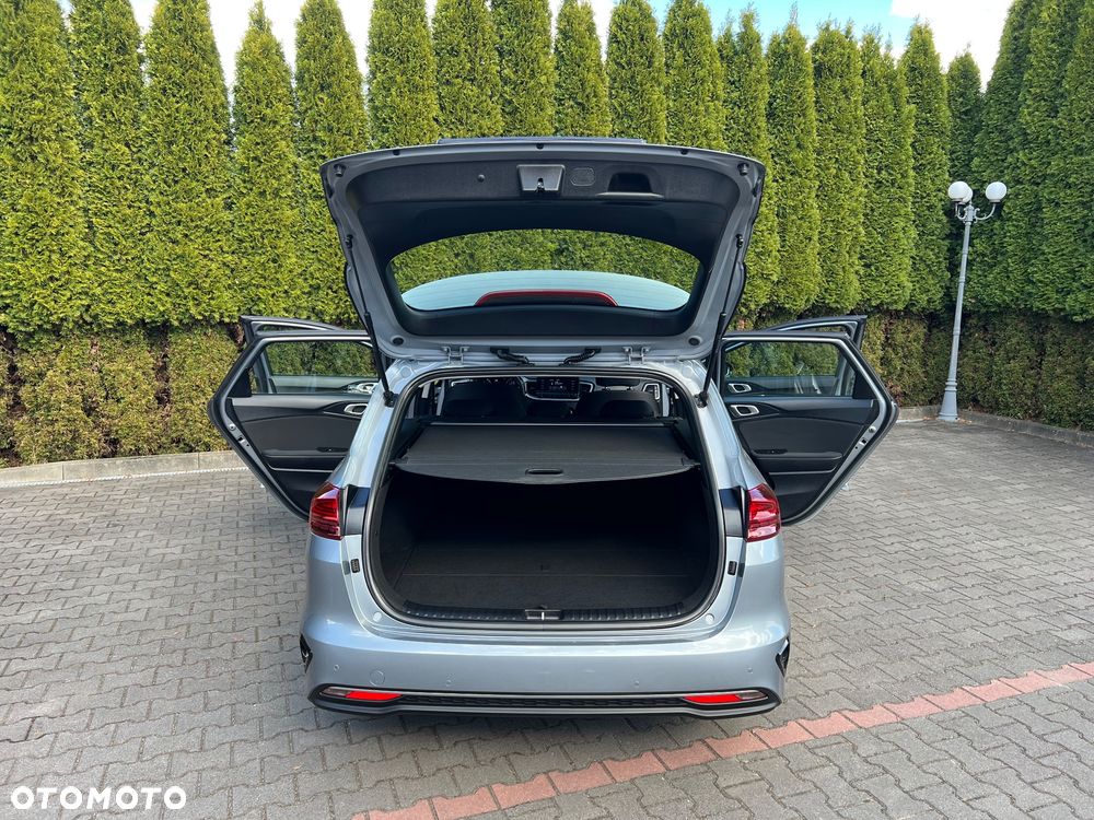 Kia Ceed 1.6 CRDi SCR L - 12