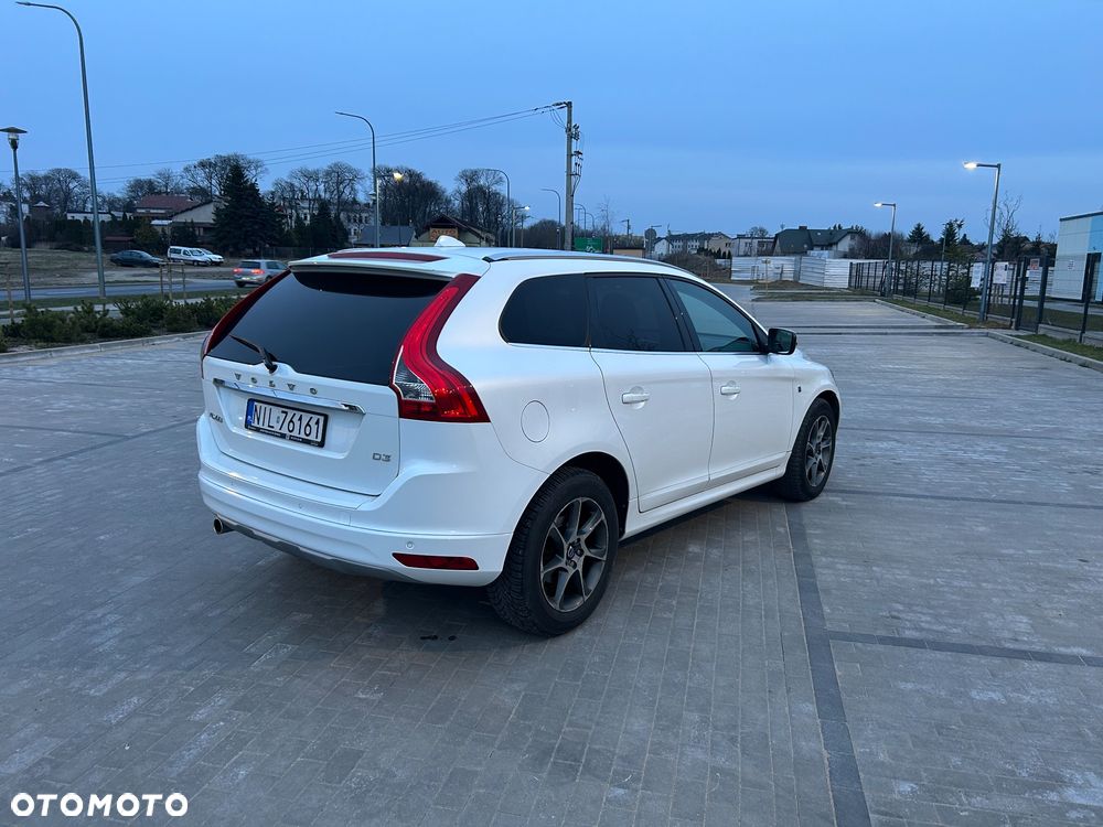 Volvo XC 60 D3 Drive-E Ocean Race - 4