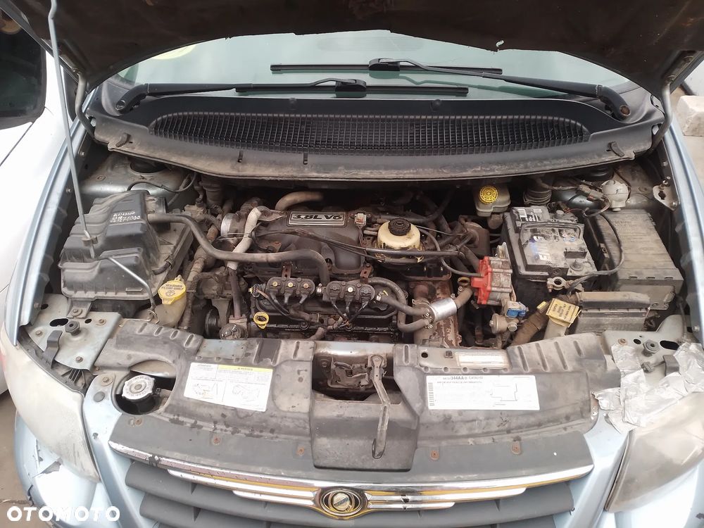 CHRYSLER GRAND VOYAGER IV 04-08 3.8 MPFI SXT - RADIO PBE - 23