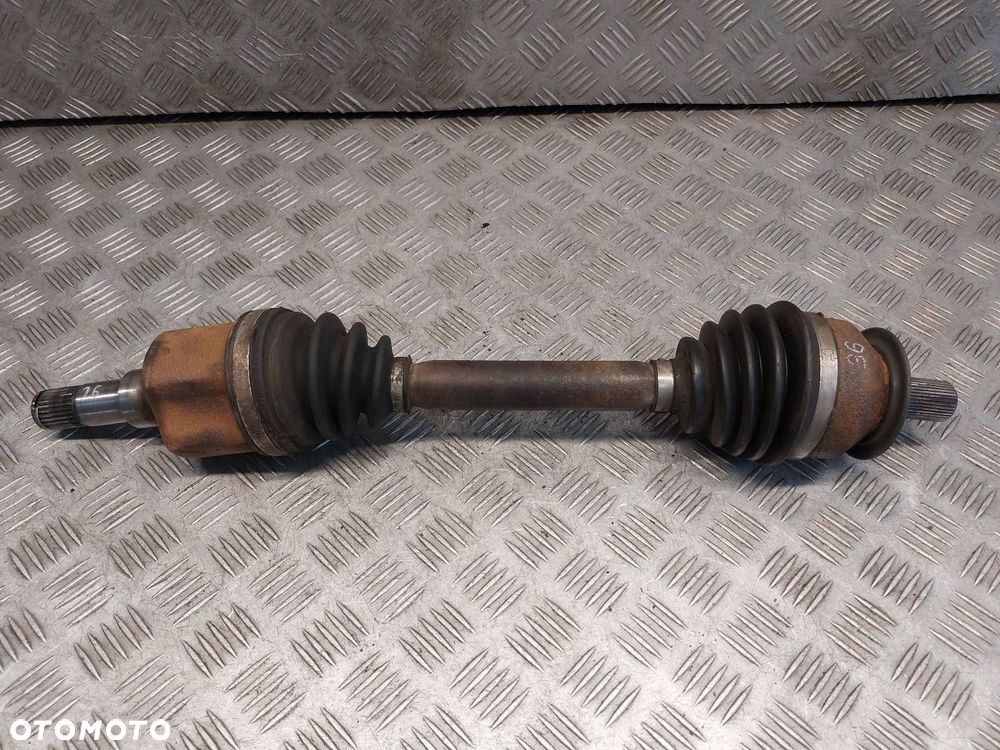 PÓŁOŚ LEWY PRZÓD + PRAWY PRZÓD VOLVO C30 I 2.0 HDI - 2