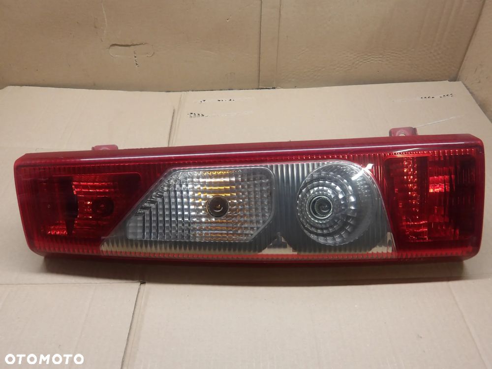 CITROEN JUMPY II 1.6 HDI LAMPA LEWA TYLNA - 1