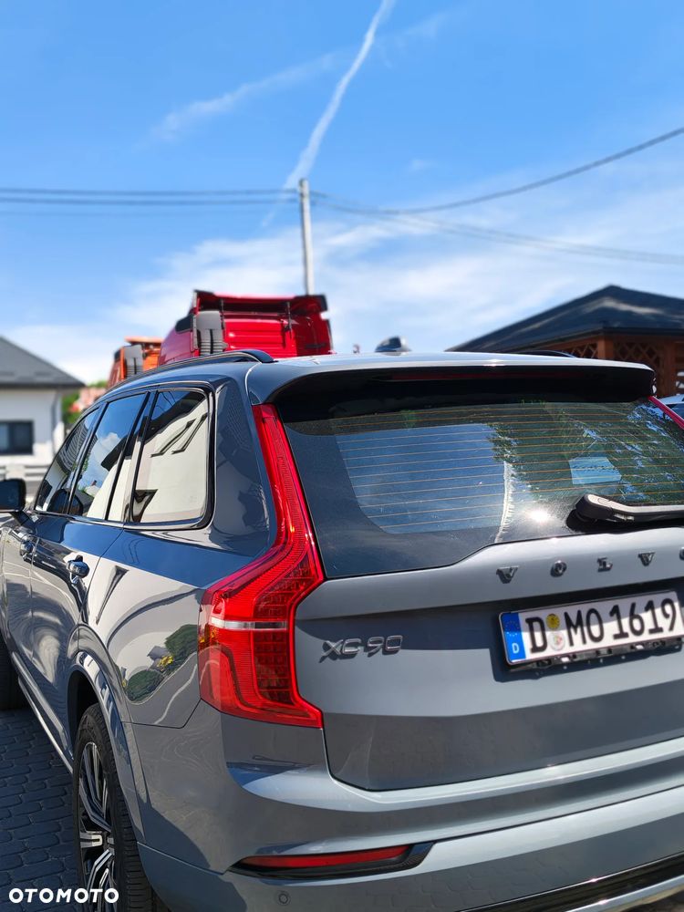 Volvo XC 90 D5 SCR AWD Momentum 7os - 9