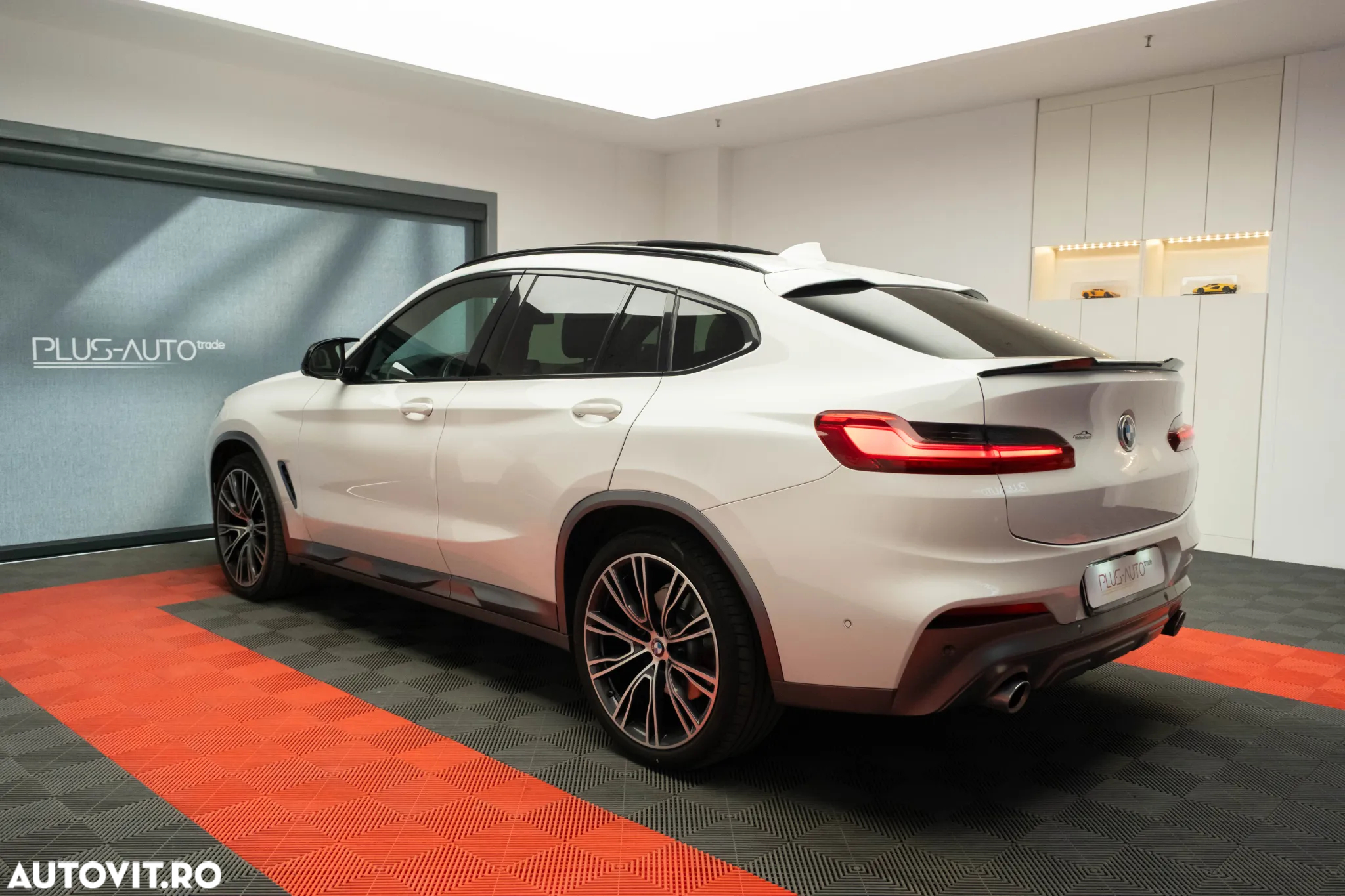 BMW X4 xDrive20i AT M Sport - 30