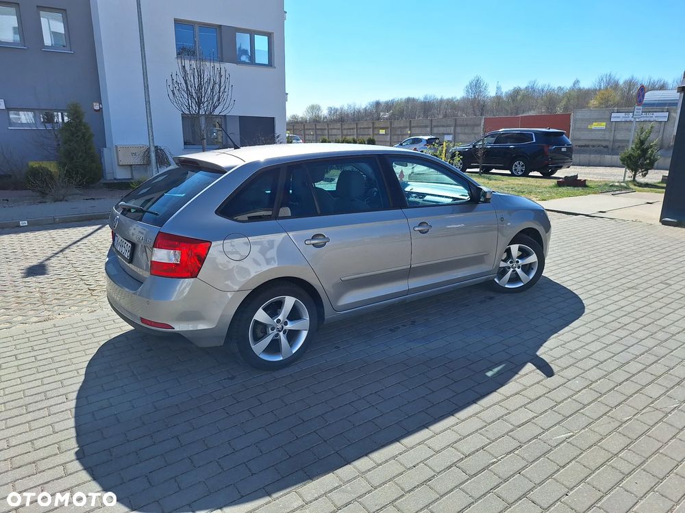 Skoda RAPID 1.2 TSI Elegance - 4