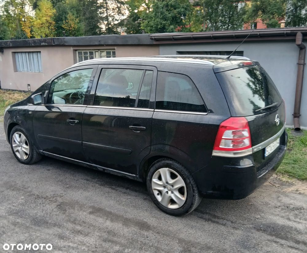 Opel Zafira 1.6 - 2