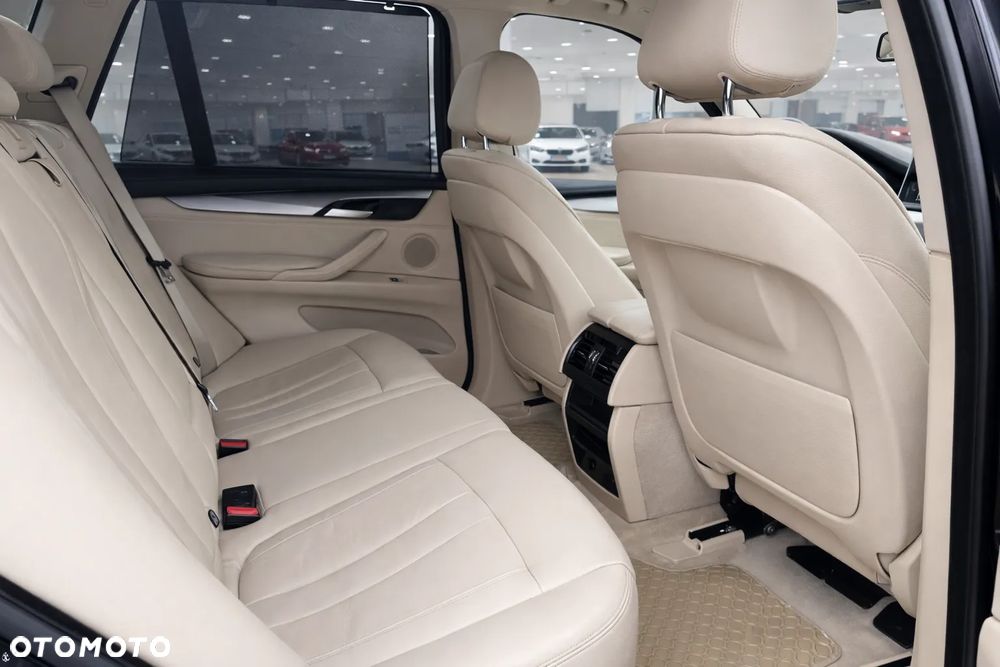 BMW X5 xDrive25d Sport-Aut - 26