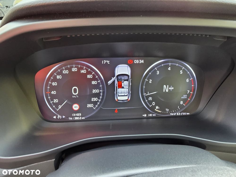 Volvo XC 40 - 9