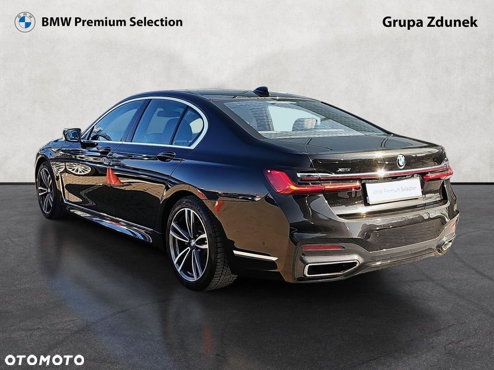 BMW Seria 7 - 8
