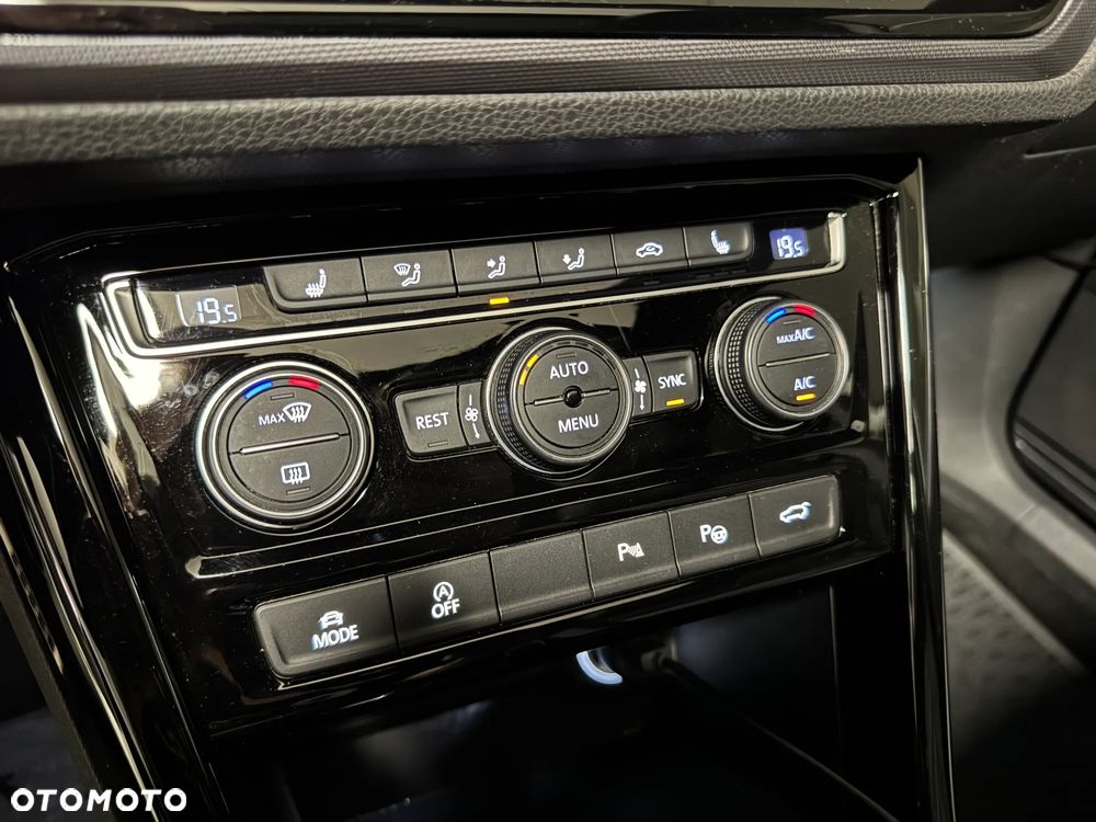 Volkswagen Touran 1.5 TSI EVO Comfortline DSG - 24