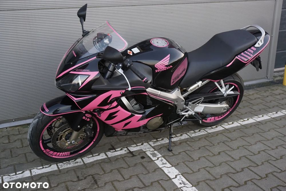 Honda CBR - 9