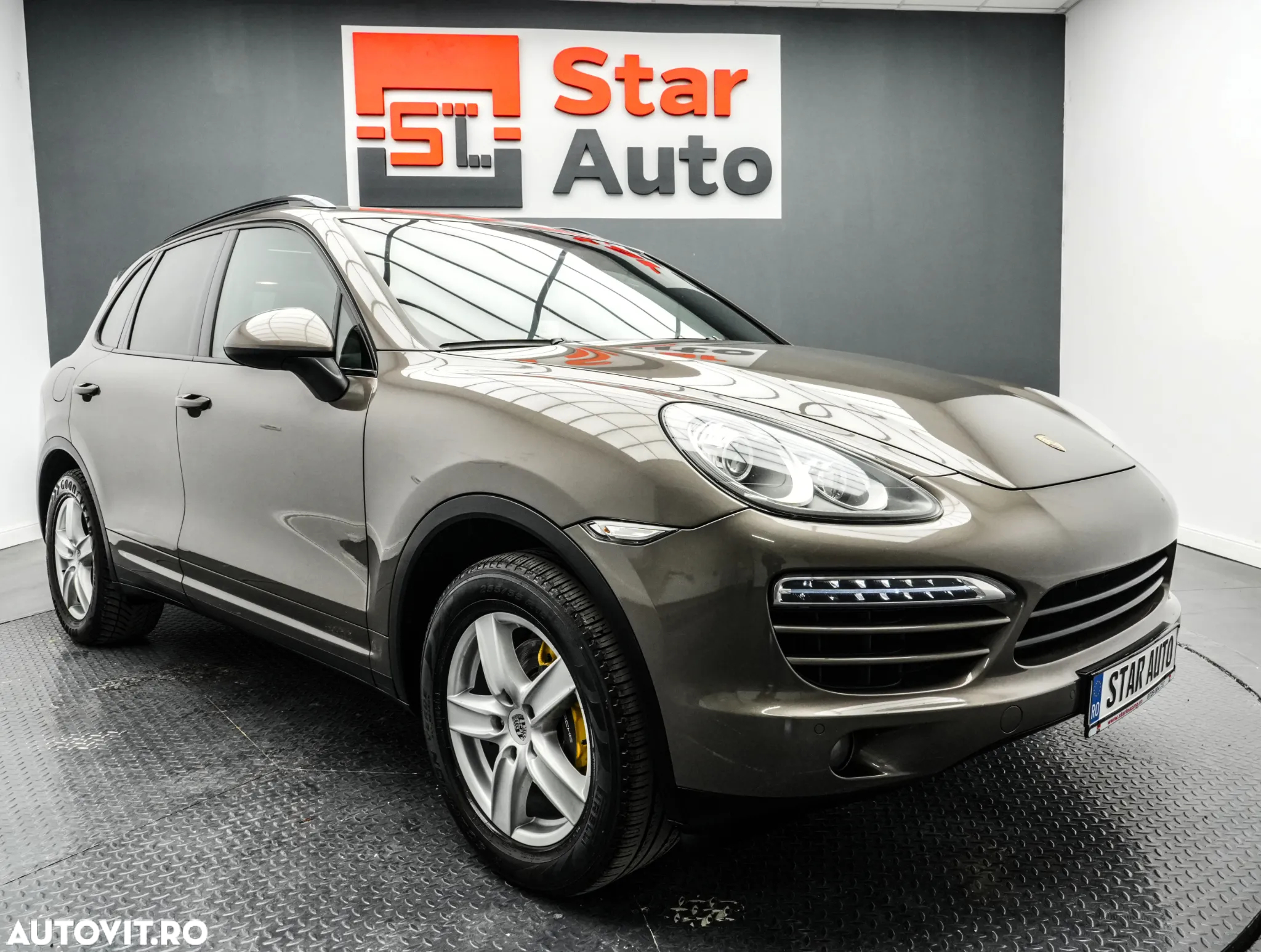 Porsche Cayenne 3.0 L V6 - 4